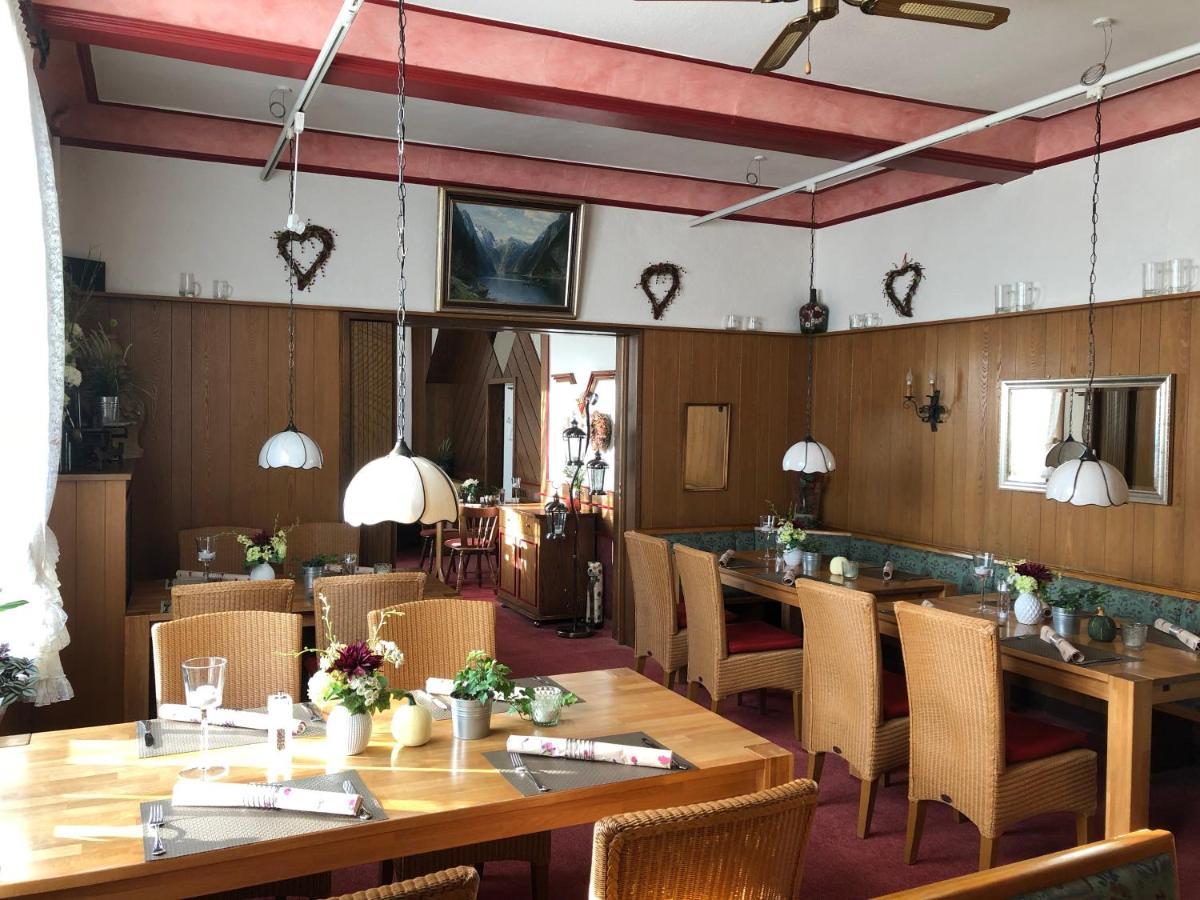 Hotel-Restaurant Wilhelmsbad Seesen Exteriör bild